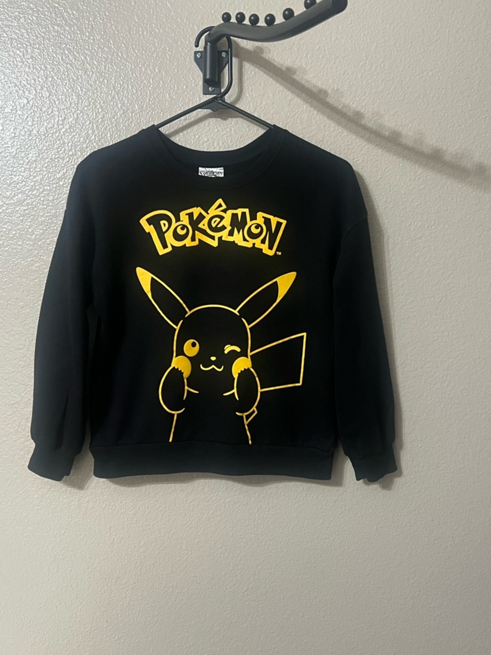 Kids Pokémon Black & Yellow Pikachu Crewneck Sweatshirt Sz- 10-12.